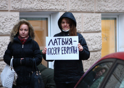 Депортации россиян из Латвии – casus belli для России: латыши тестируют РФ на открытие второго фронта