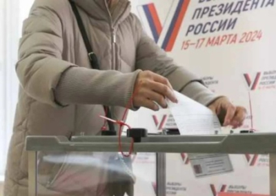 В Санкт-Петербурге арестовали женщину, которая написала на бюллетене «Нет войне»