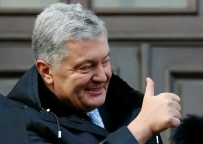 Порошенко рвётся в президенты и косплеит Путина