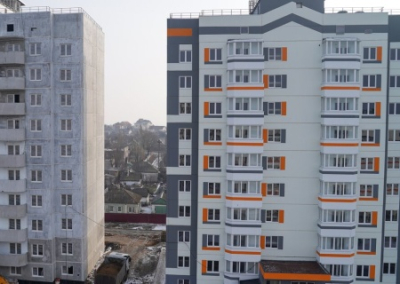 Глава ДНР заявил о выделении 150 участков под коммерческое строительство. Местные жители, ставшие бомжами, возмущены решениями властей