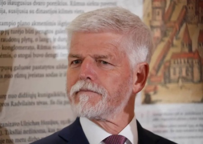 Президент Чехии выступил за прекращение боевых действий на Украине