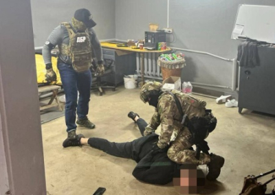Сын начальника одного из отделений Винницкого ТЦК за $20 тысяч спасал украинцев от мобилизации