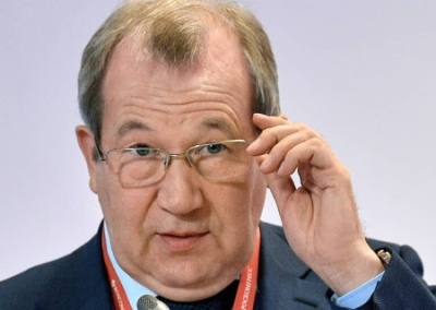 Президент РАН обвинил школу и ЕГЭ в нехватке учёных