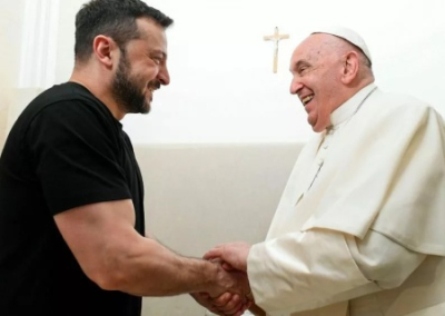 Папа Римский встречался с Зеленским как с президентом, или как с комиком?