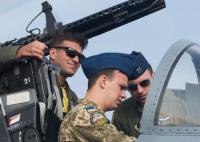 Украина обвинила США в намеренном затягивании обучения украинских пилотов на F-16
