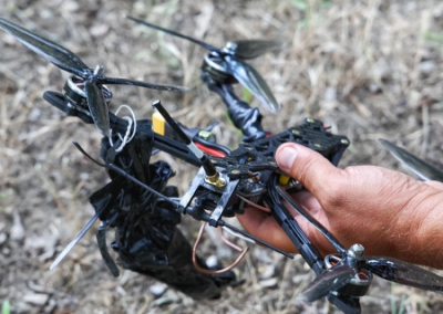 Украинцы уже атакуют автомобили ТЦКшников дронами