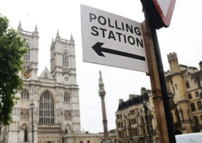 В Британии проходят выборы в парламент. Консервативная партия идет к поражению