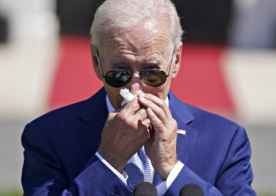 Байден «сливается». У 81-летнего президента США COVID-19