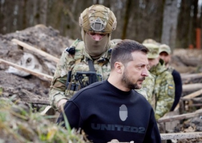 «Хороший знак. Прощаться приехал». Соцсети о посещении Зеленским позиций ВСУ под Волчанском