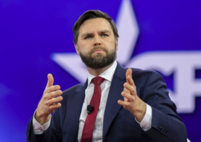 Вэнс официально принял номинацию от Республиканской партии на должность вице-президента США