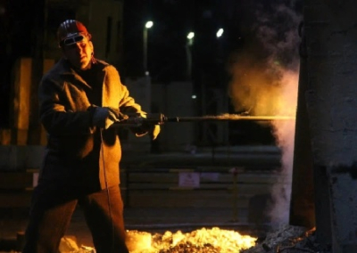 «На ЕМЗ печь доменную запустили, а ДМЗ забыли». Работники Донецкого металлургического завода говорят о тяжелой ситуации на предприятии