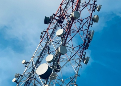 На Украине готовятся к блекауту. Мобильных операторов обязали обеспечить 10 часов работы сети без света