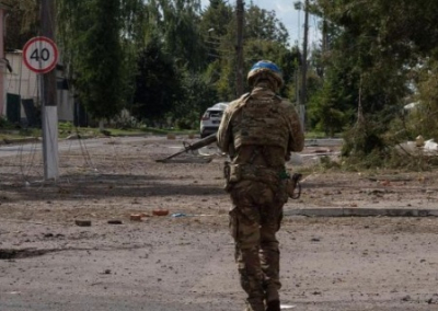 В Харькове нацисты продолжают бороться с памятниками и муралами советским воинам-освободителям