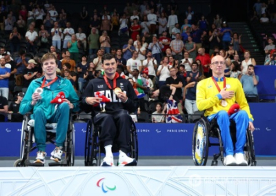 Украинский пловец отказался от совместной фотографии с россиянином во время церемонии награждения на Паралимпийских играх-2024