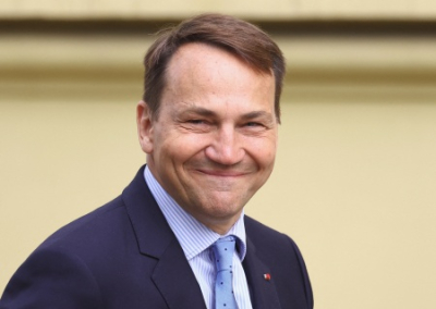 Сикорский признался в нежелании Польши защищать Украину и принимать ее в ЕС