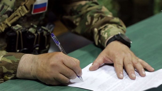 Выплаты российским военным грозят углублением социальных разногласий (с комментариями читателей)