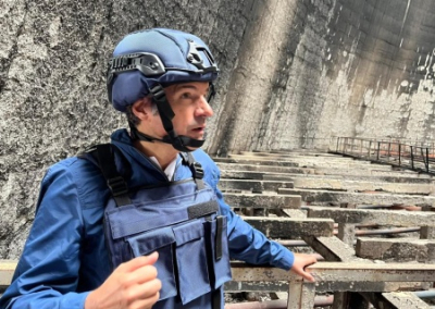 Гросси допустил снос поврежденной градирни на Запорожской АЭС