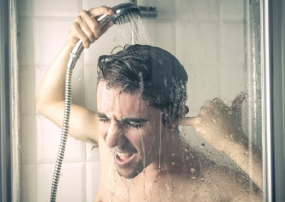 Американцы теперь смогут нормально помыться. Трамп снял ограничения Обамы и Байдена на использование воды в душе