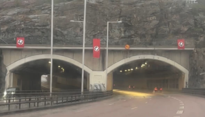 В пасхальное воскресенье в Швеции вывесили знамёна со свастикой