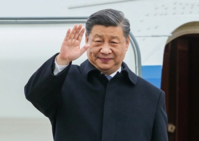 Участие Си Цзиньпин в параде Победы обнуляет угрозы Киева ударить по Красной площади — мнение