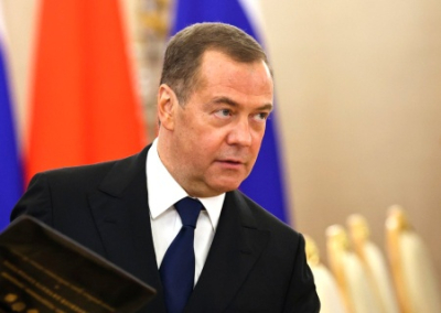 «Где ступает нога русского солдата — то наше»: Медведев о буферной зоне