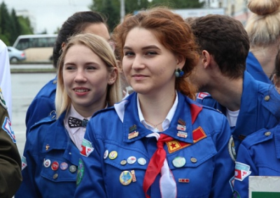 В СССР платили больше. Путин назвал слишком маленькой зарплату в 60−70 тыс. рублей в студотрядах