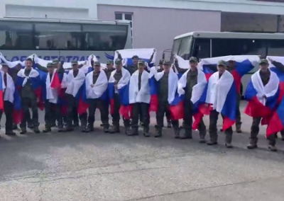 Еще одна группа российских военнопленных вернулась домой