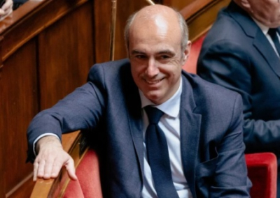 Во Франции нашли мёртвым политика, который обвинял Макрона в коррупции