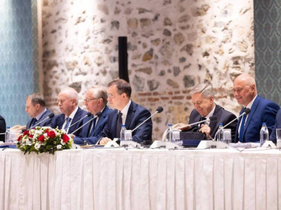 В Госдуме  не исключили изменение состава переговорной группы с Украиной