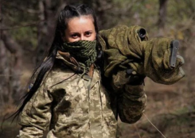 Генерал-майор ВС РФ: украинские снайперши стреляют российским бойцам ниже пояса