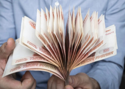 Эксперты подсчитали, что в Москве средняя зарплата 100 тыс. рублей. Собянин докладывал Путину о 160 тысячах