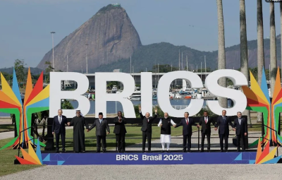 Китай считает угрозы Трампа ввести ограничения в отношении стран БРИКС бесперспективными