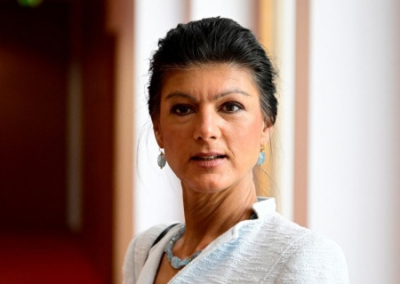 Сара Вагенкнехт призвала Урсулу фон дер Ляйен покинуть должность из-за вреда, который глава ЕК нанесла Германии