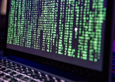 «Рискуем парализовать IT-отрасль». Что говорят о намерении Госдумы запретить россиянам читать с VPN в Интернете?