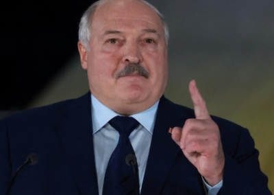 Лукашенко: мы чтим память о подвиге ветеранов, потому что в Европе маршируют нацисты и лицемерно переписывают историю