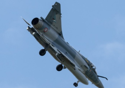 «Мираж», рисовавший украинский тризуб в небе у Крыма, потерпел крушение