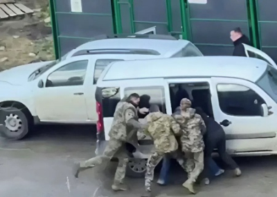 Беспредельная «бусификация» является одной из причин глобального структурного кризиса на Украине