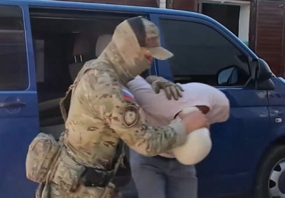 ФСБ задержала в регионах девять россиян за призывы убивать силовиков