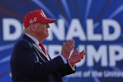 Приближение к показателям «самоходного деда». Трамп угрожал Путину «разбомбить Москву»