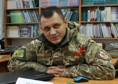 Уволенного за помощь избитому военкомами ветерану ВСУ закарпатского полицейского мобилизовали