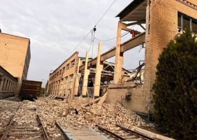 Удары ВС РФ по зданиям ТЦК и железнодорожной логистике становятся системными