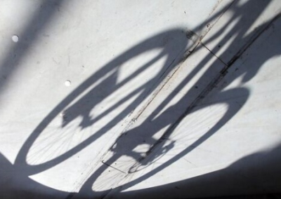 В Харькове сотрудники ТЦК на машине сбили велосипедиста, чтобы мобилизовать