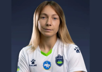 В Киевской области одесской футболистке показали жёлтую карточку за русскую речь во время матча