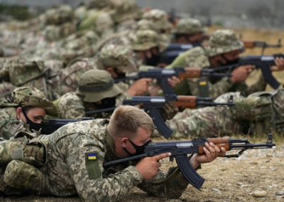 Кураторы Киева договорились ввести войска на Украину под видом инструкторов для ВСУ