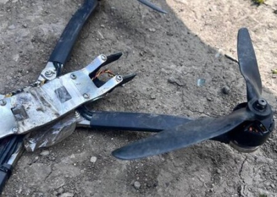 Украинский БПЛА атаковал автомобиль в районе больницы в Кременной. Водитель погиб, пассажир в реанимации