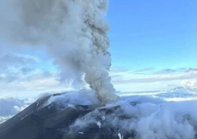На Камчатке проснулся молчавший более 550 лет вулкан Крашенинникова и еще семь вулканов