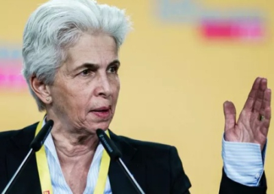 Евродепутат: из-за встречи на Аляске в Киеве испытывают страх