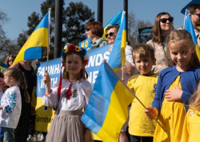 Ницой снова угрожает детям за общение на русском языке