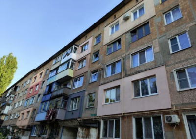 ВСУ обстреляли Енакиево из РСЗО HIMARS . 2 человека погибли, 21 ранены