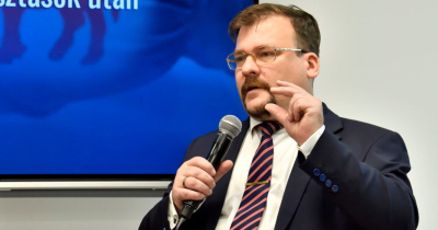 Венгерский аналитик: Зеленский должен принять условия мира на Украине, изложенные Путиным